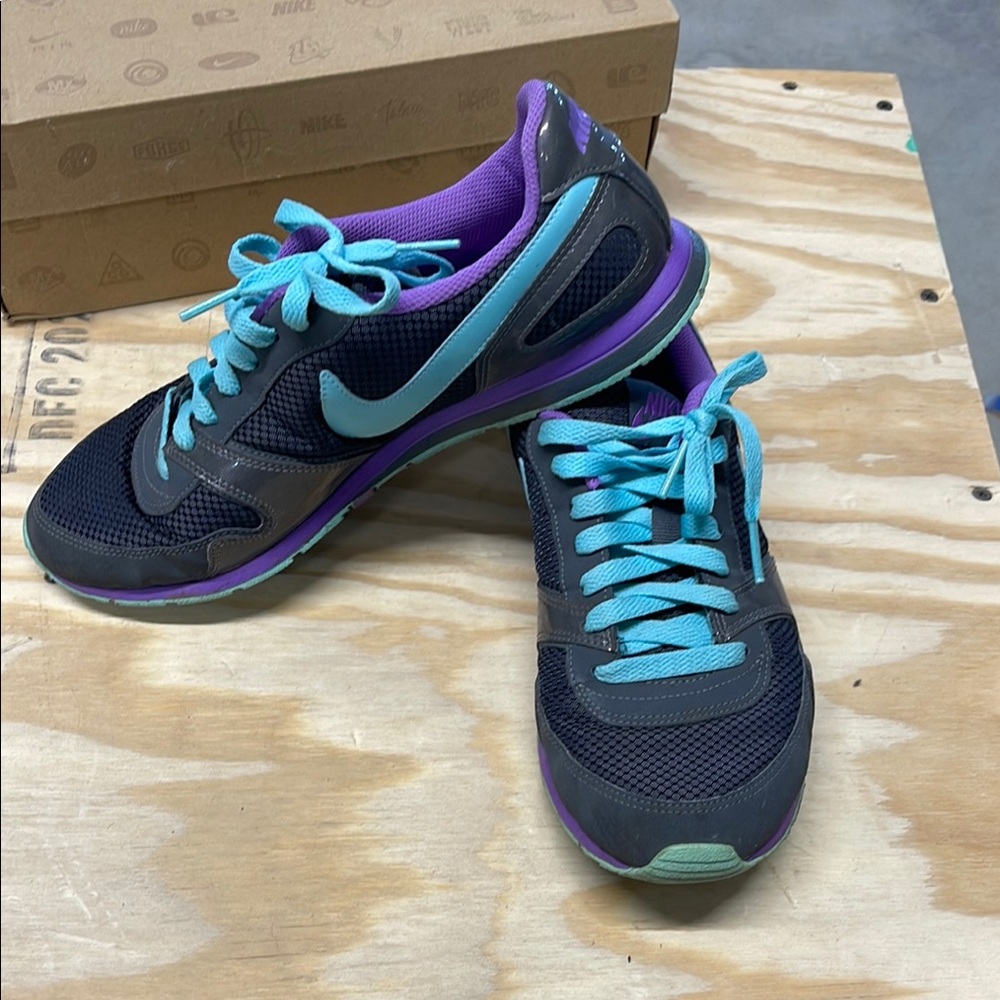 Nike Women's Teal and Purple Sneakers